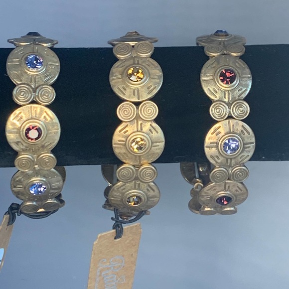 Rain bracelet with multi-colored rhinestones NWT - Picture 3 of 4